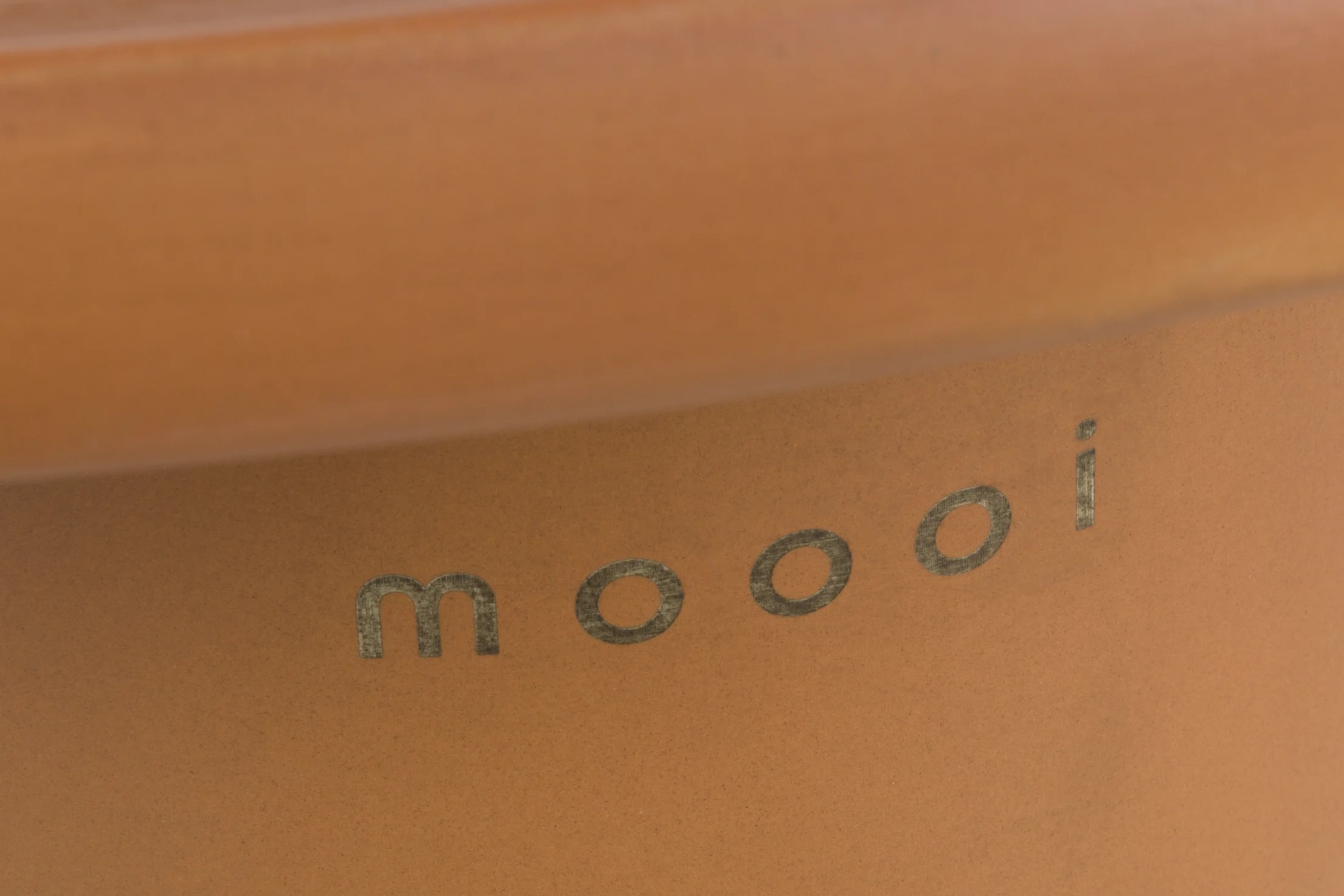 Obon Table square low Terracotta detail 1 Moooi letters